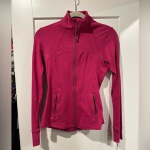 Lululemon define jacket, size 4, raspberry color
